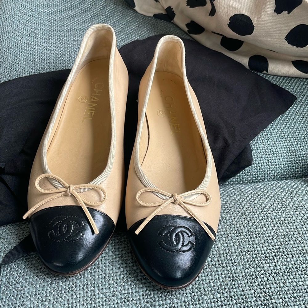 CHANEL Lambskin‎ Ballerina Beige/Black Classic Ballet Flats shoes Size 38 - Picture 3 of 14